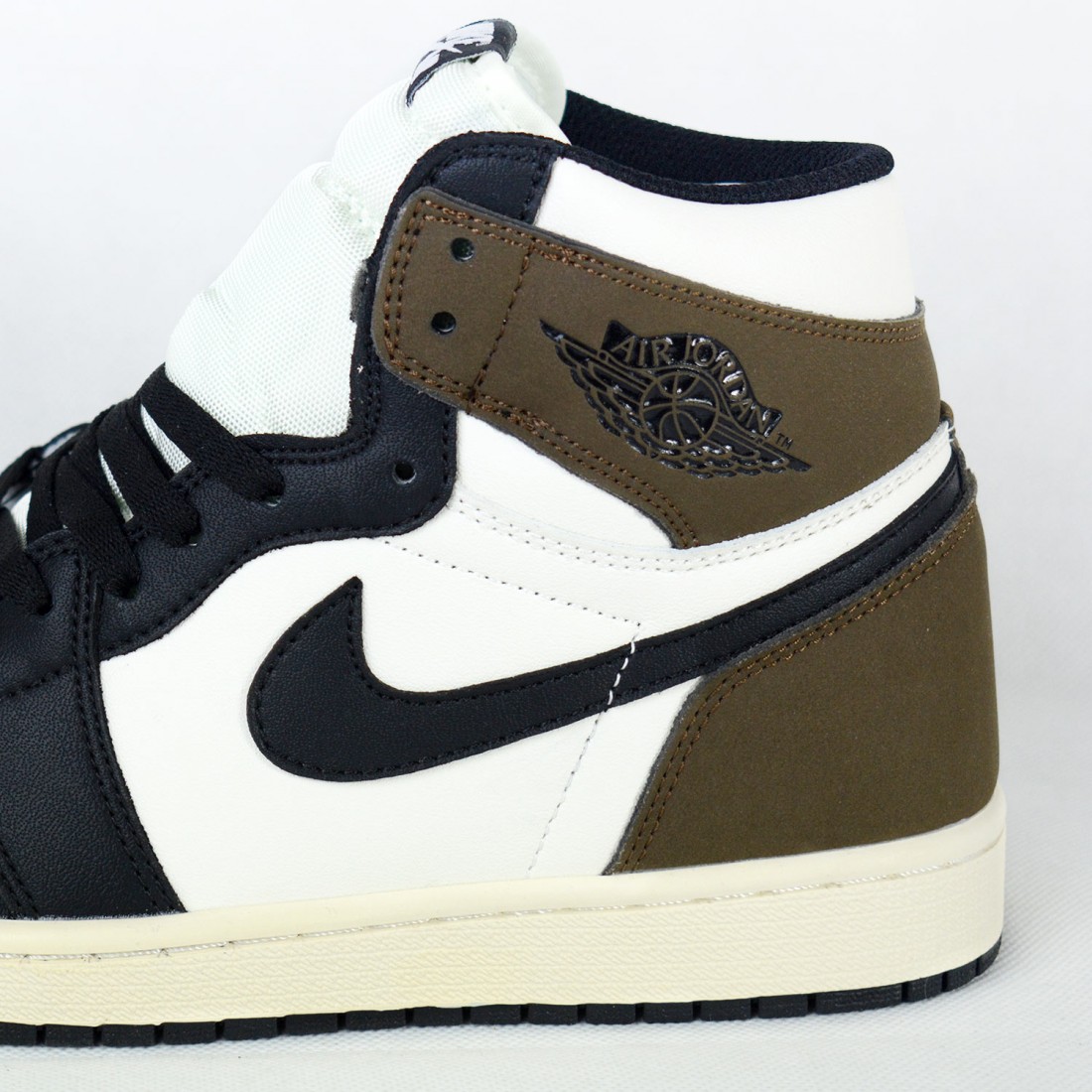 jordan 1 high dark mocha where to buy